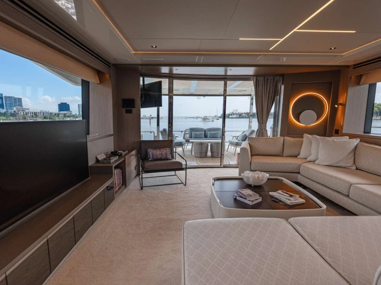 Sunseeker Dolce Far Niente in Bahamas on SamBoat