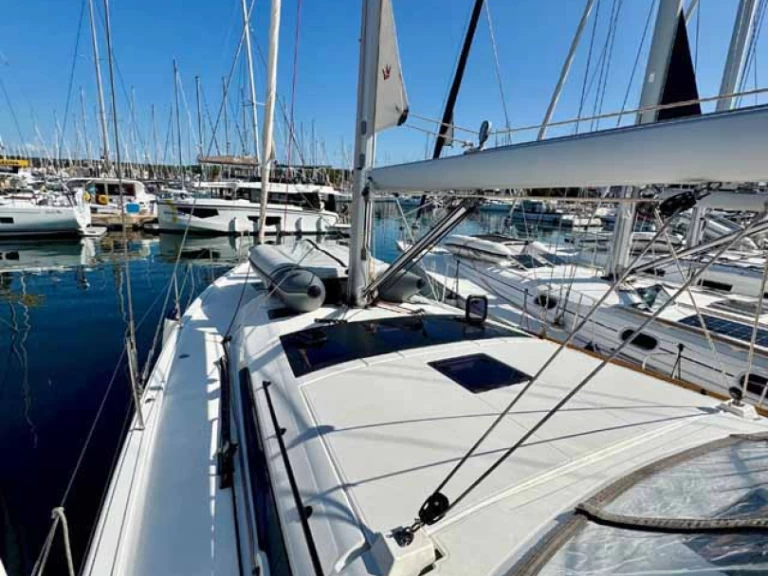 Yacht charter Golfo Aranci cheap Dufour 470