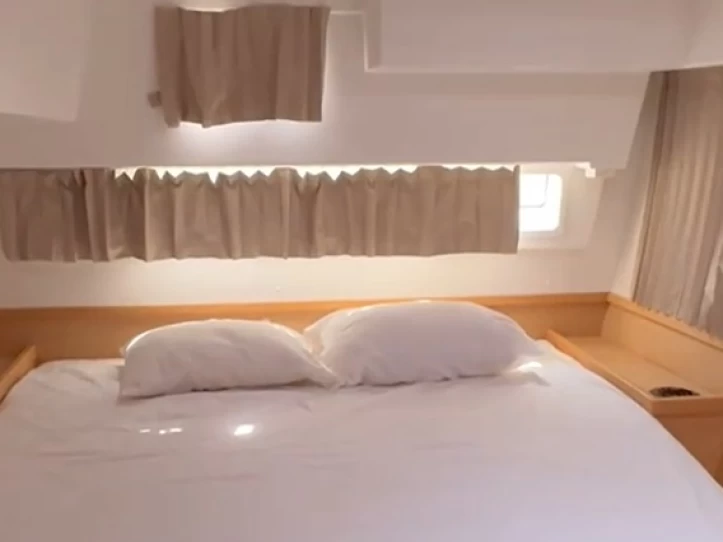 Bareboat Rental Catamaran Lagoon with a boat licence