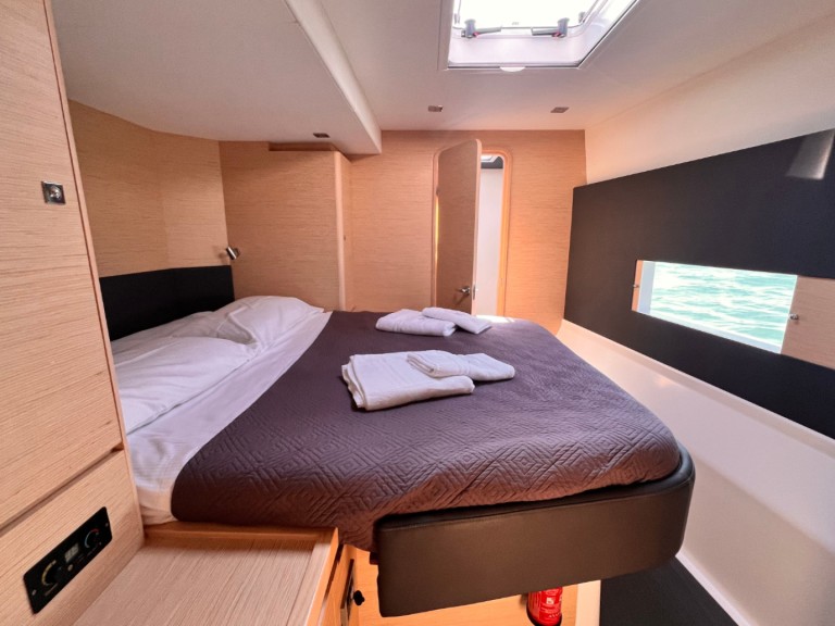 Catamaran rental in Castiglioncello - Dufour Dufour Catamarans 48 Sail