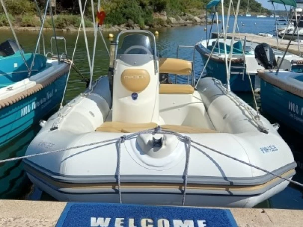 Rent a Zodiac Medline 500 Port d'Addaia (City)