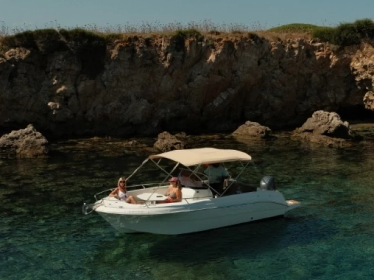 Pacific Craft Pacific Craft 625 Open charter bareboat or captained in  Port d'Addaia (City)