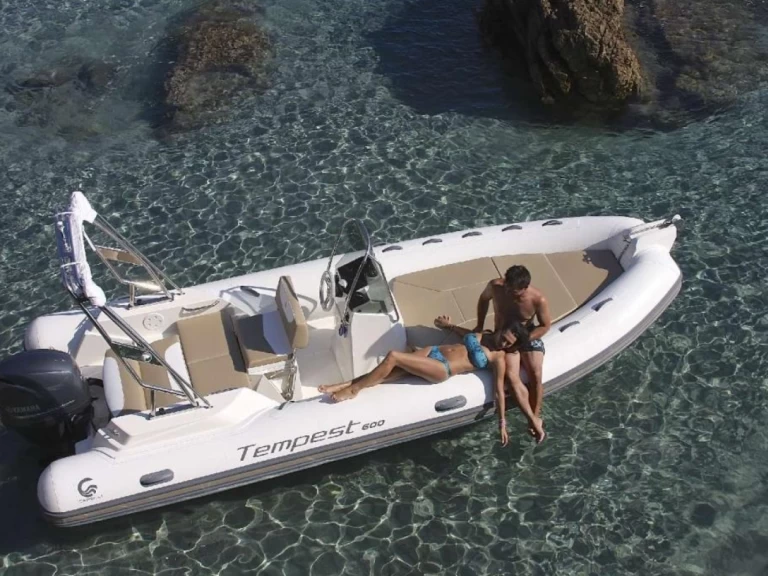 Rent a Capelli Capelli 600 Porto-Vecchio