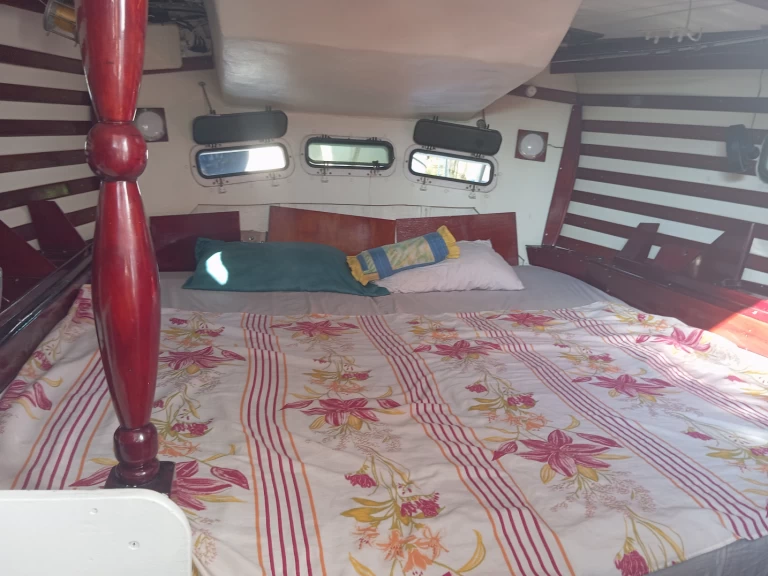 Sailboat rental in Lívingston - CSY Walkover 44