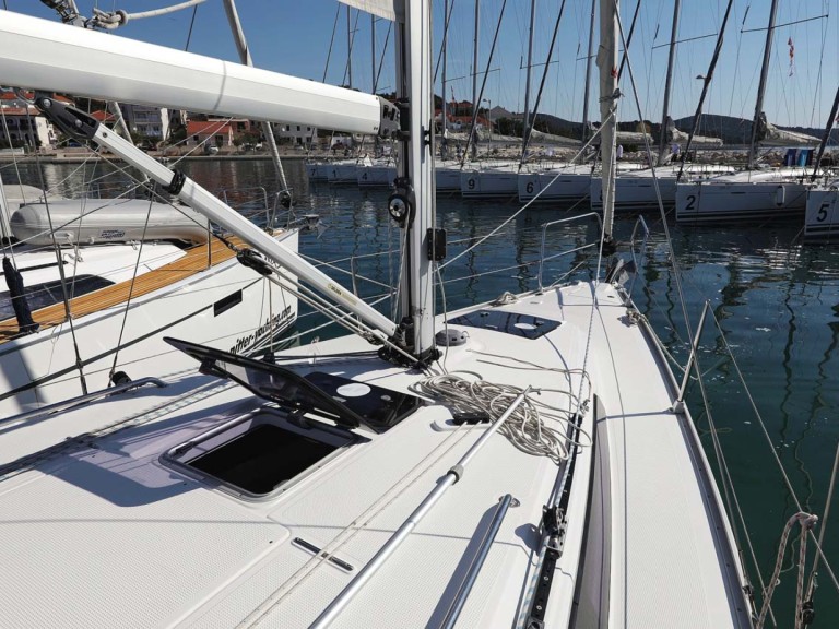 Sailboat for rent Murter-Kornati at the best price