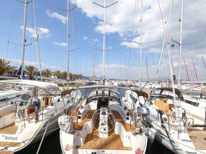 Yacht charter Murter-Kornati cheap Cruiser 33