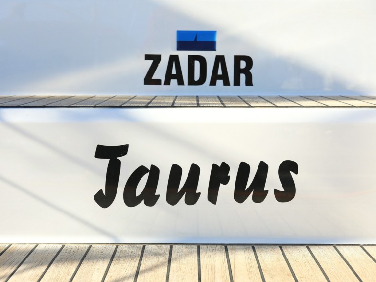 Yacht charter Biograd na Moru cheap Cruiser 46