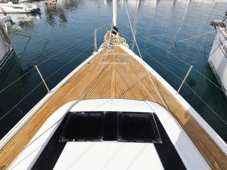 Bareboat Rental Sailboat Bénéteau with a boat licence