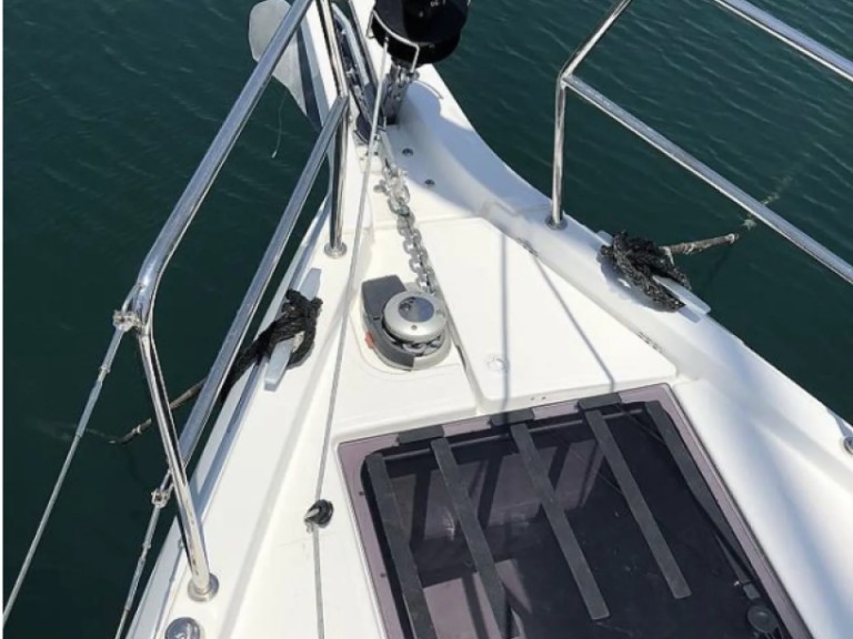 Bareboat Rental Sailboat Jeanneau with a boat licence