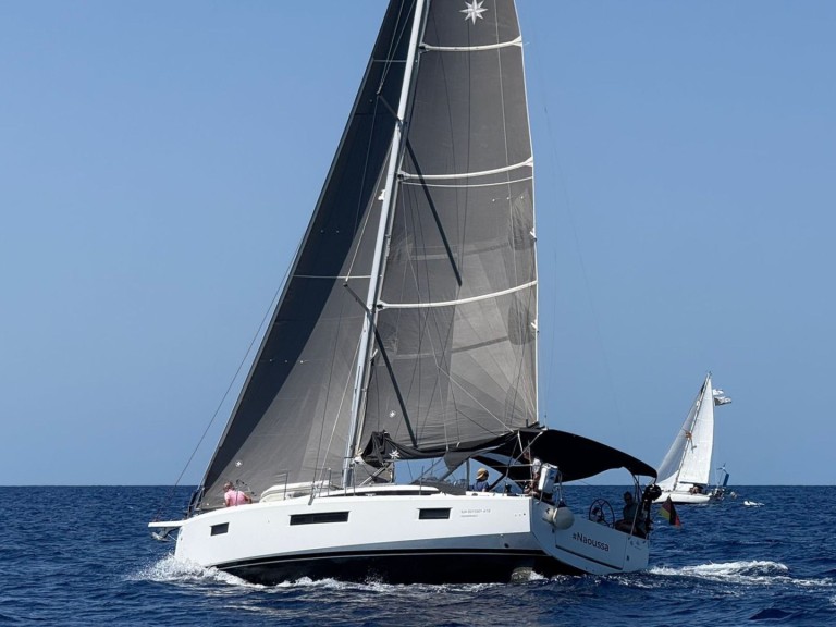 Sailboat rental in Palma de Mallorca - Jeanneau Sun Odyssey 410