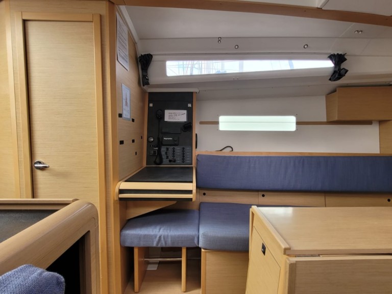 Rent a Jeanneau Sun Odyssey 349 Saint-Quay-Portrieux