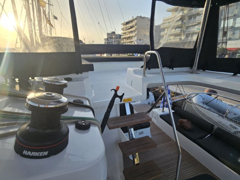 Boat rental Lagoon Lagoon 43 in Volos on Samboat