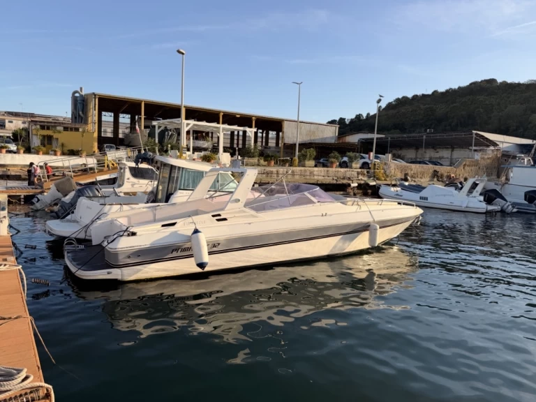 Motorboat rental with or without captain PRIMATIST By Bruno Abbate Bacoli