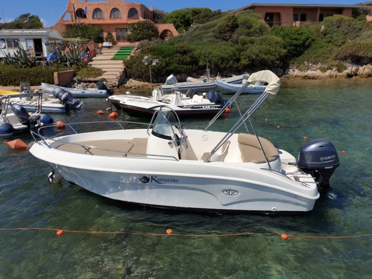 Motorboat rental in Palau - Kamarina 555 Open