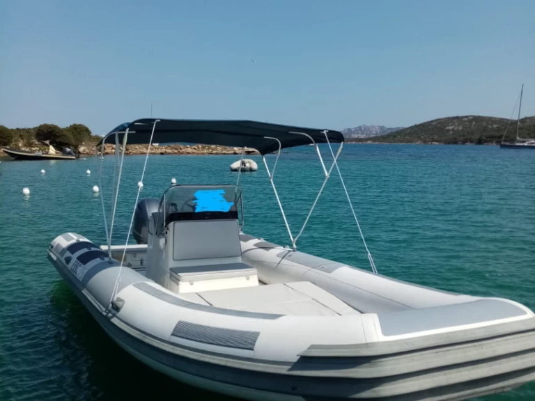 Bareboat Rental RIB Bsc with a boat licence