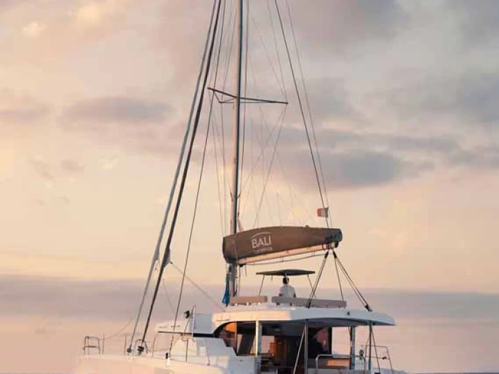 Catamaran for rent Palma de Mallorca at the best price