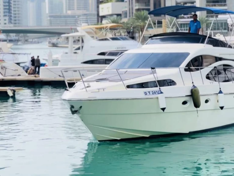 Bareboat Rental Motorboat Azimut with a boat licence