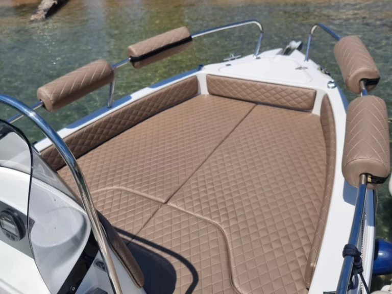 Rent a Karel F17 Agios Nikolaos