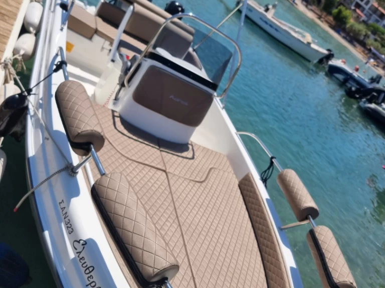 Yacht charter Agios Nikolaos cheap F17