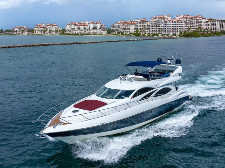 Yacht charter Miami Beach cheap 80