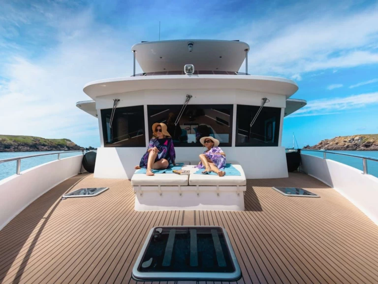 Luxury Yacht rental with or without captain Neel Martinique