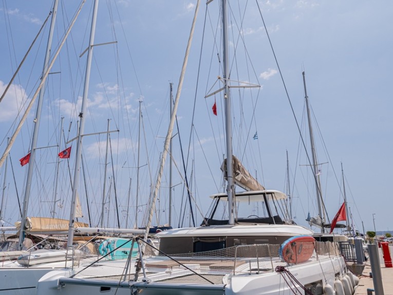 Bareboat Rental Catamaran Lagoon with a boat licence