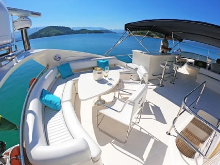 Rent a Sunseeker Manhattan 74 Angra dos Reis
