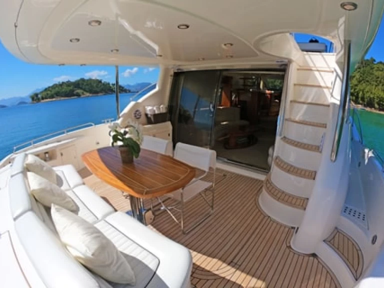 Yacht charter Angra dos Reis cheap Manhattan 74