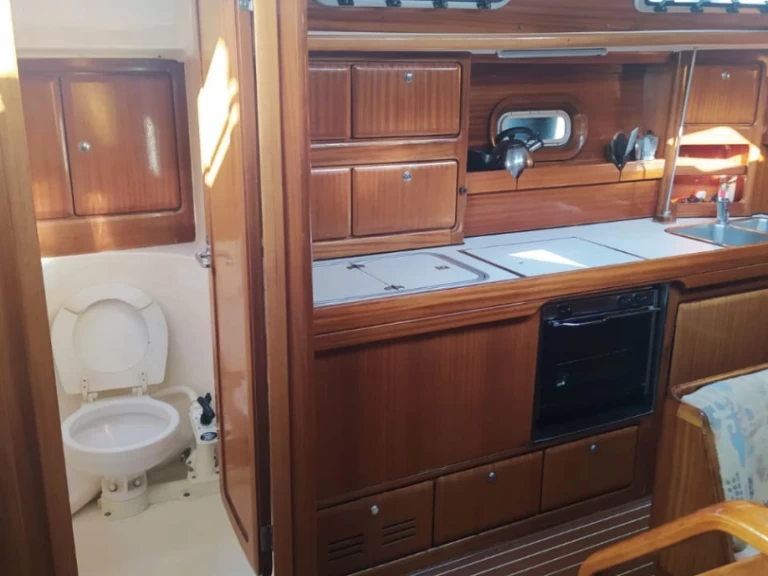 Sailboat rental with or without captain Bavaria Lefkáda