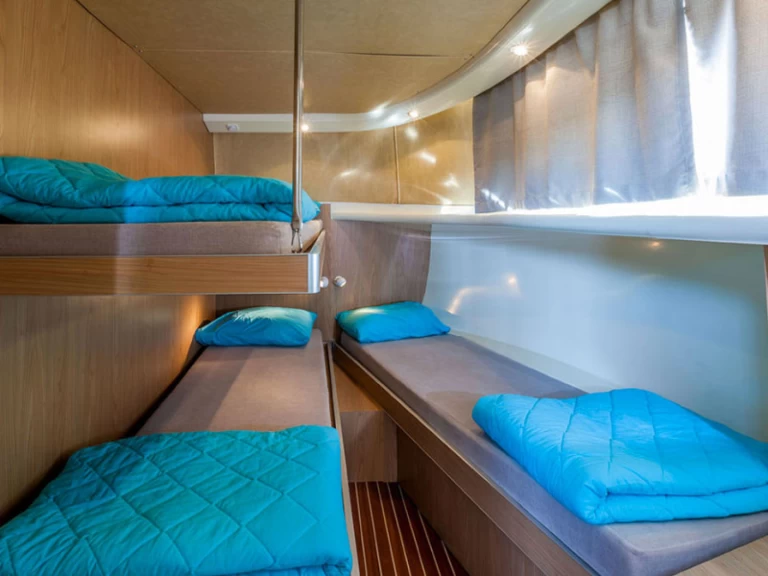 Pénichette Pénichette 1020 FR charter bareboat or captained in  Montesquieu-Lauragais