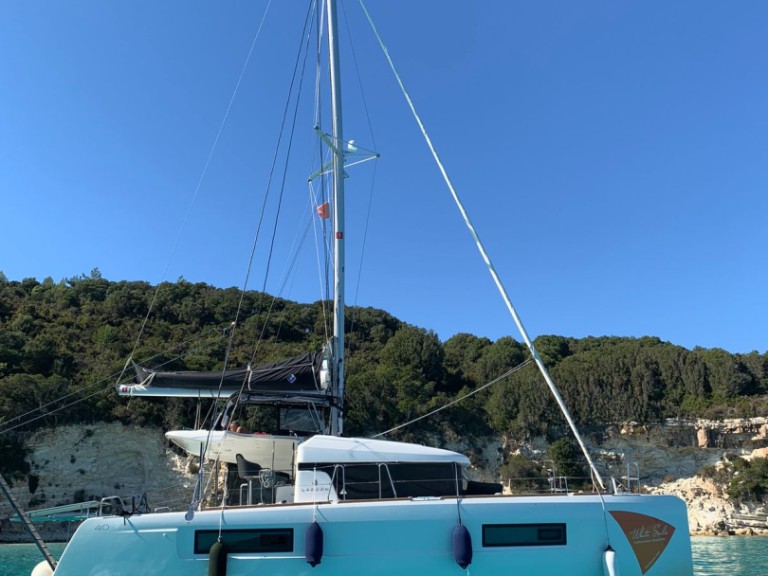 Bareboat Rental Catamaran Lagoon with a boat licence
