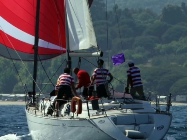 Rent a Dufour Dufour 35 Saint-Tropez