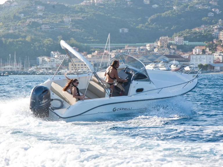 Bareboat Rental Motorboat Capelli with a boat licence