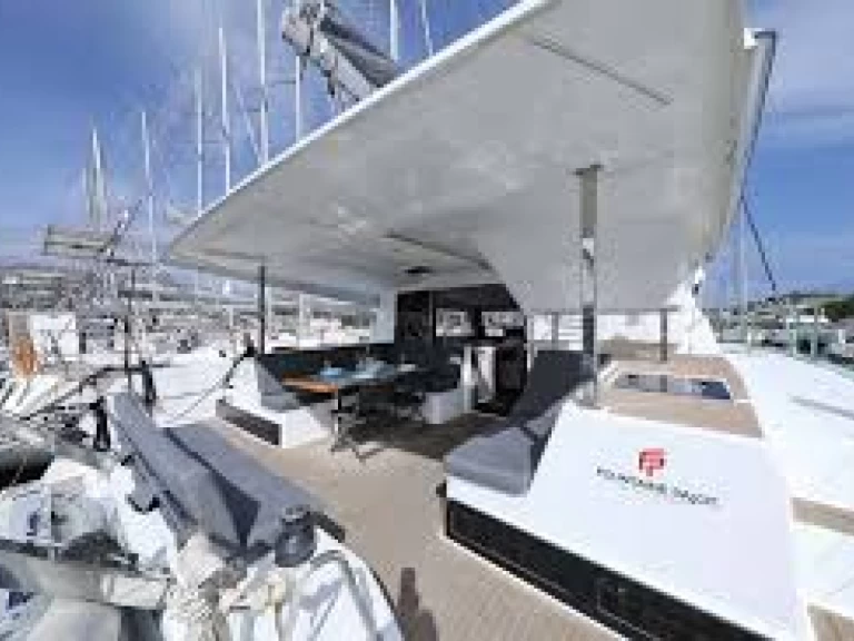 Bareboat Rental Catamaran Fountaine Pajot with a boat licence