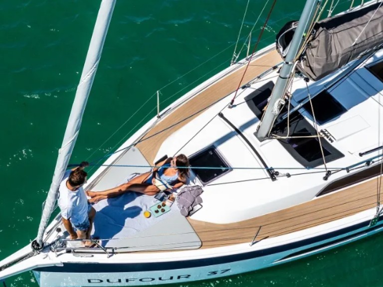 Rent a Dufour DUFOUR 37 FLAVOURS OF THE SEA Golfe-Juan