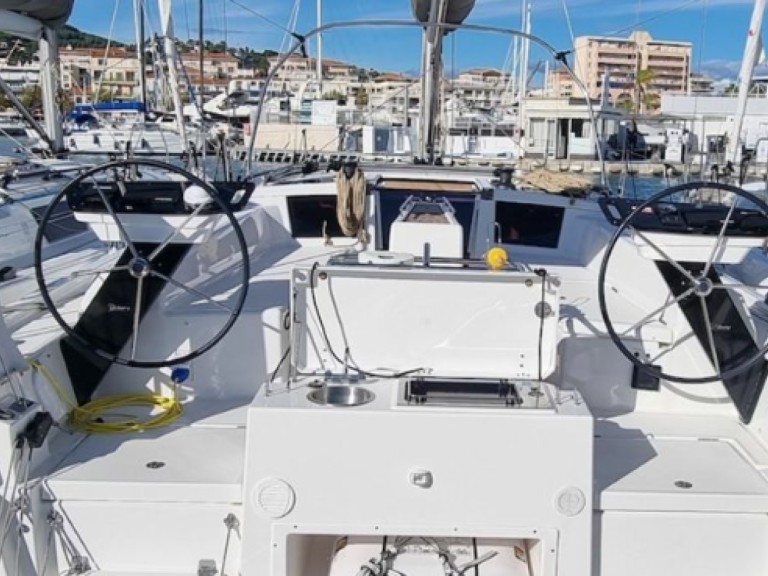 Sailboat rental in Golfe-Juan - Dufour DUFOUR 37 FLAVOURS OF THE SEA