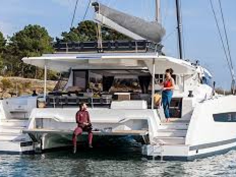 Bareboat Rental Catamaran Fountaine Pajot with a boat licence
