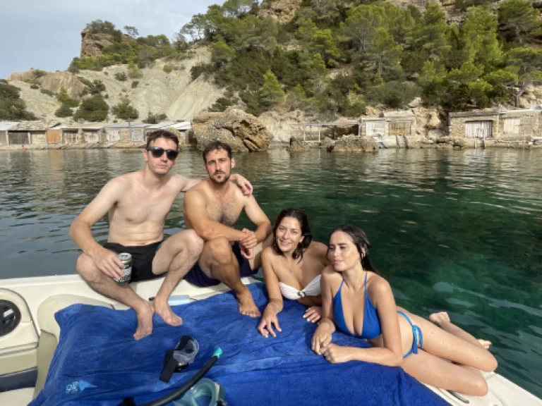 Sea Ray Sea Ray 220 Select in Sant Antoni de Portmany on SamBoat