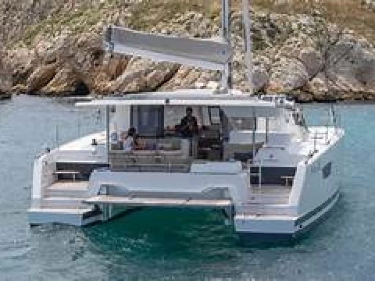 Fountaine Pajot Astrea 42 in Pointe-à-Pitre on SamBoat