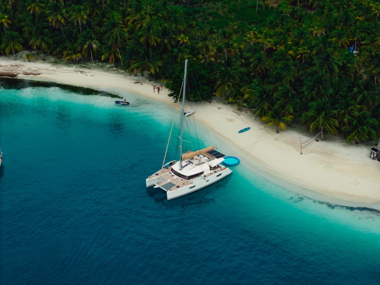 Bareboat Rental Catamaran Fountaine Pajot with a boat licence