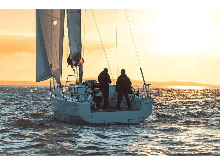 Sailboat rental with or without captain Elan Vigo