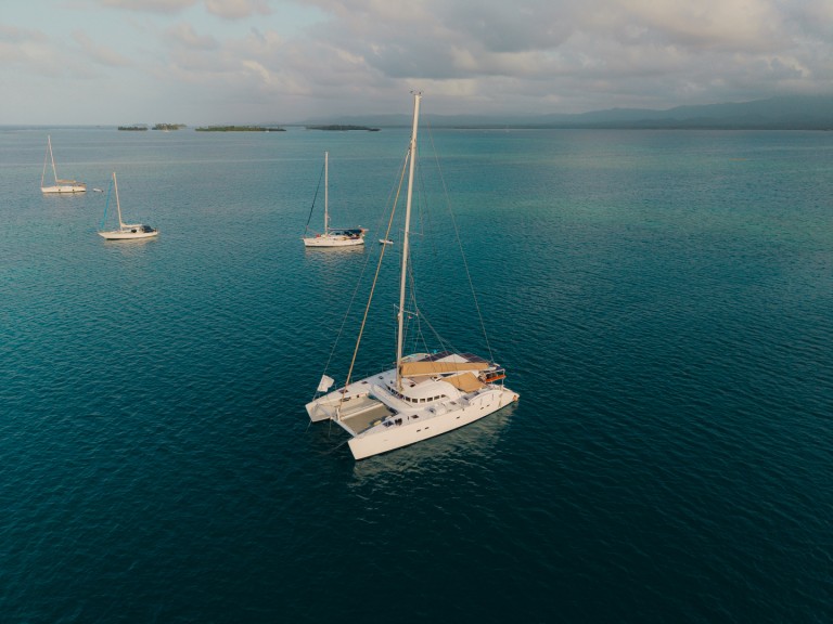 Catamaran rental in San Blas Islands - Lagoon Lagoon Switch 570