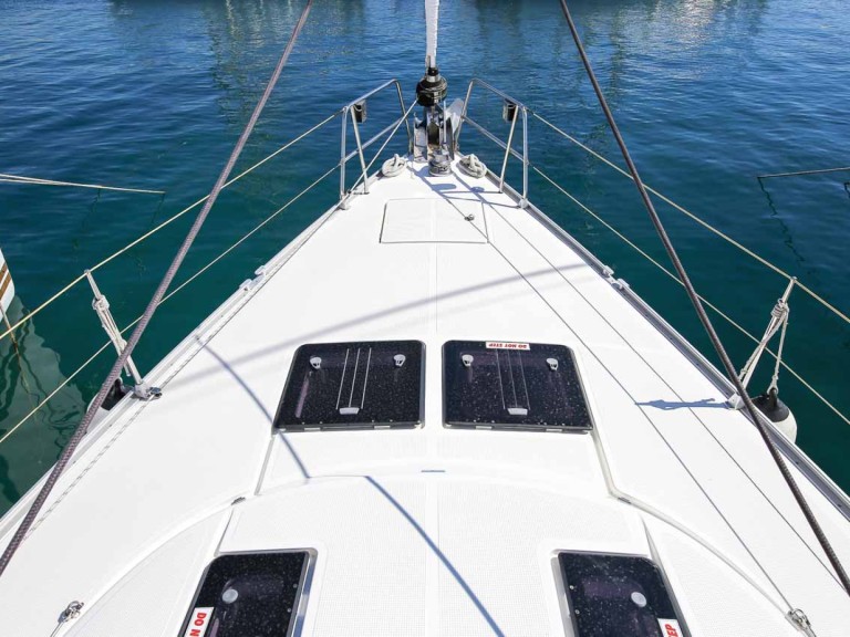 Sailboat for rent Gouvia at the best price