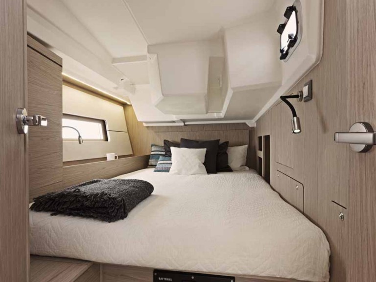 Bénéteau Oceanis 46.1 charter bareboat or captained in  Tropea