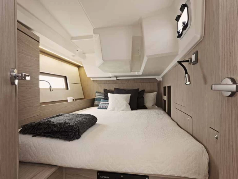 Bénéteau Oceanis 46.1 charter bareboat or captained in  Tropea