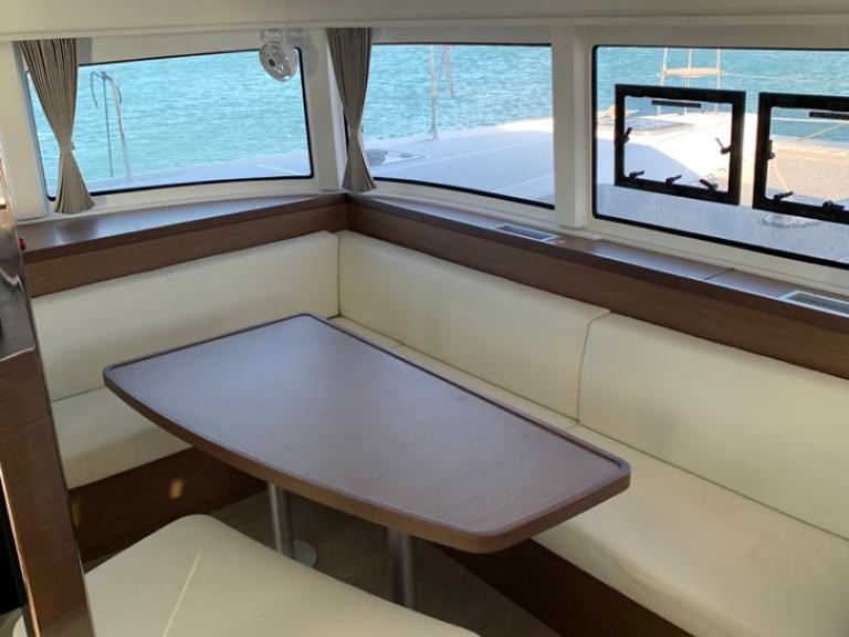 Boat rental Lagoon Lagoon 42 in Sami on Samboat