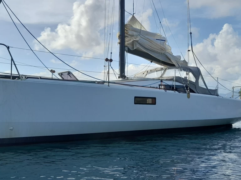 Boat rental Pogo Structures Pogo 30 in Port de Fort-de-France on Samboat