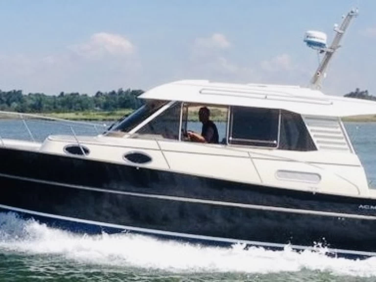 ACM 31 élite  in Larmor-Plage on SamBoat