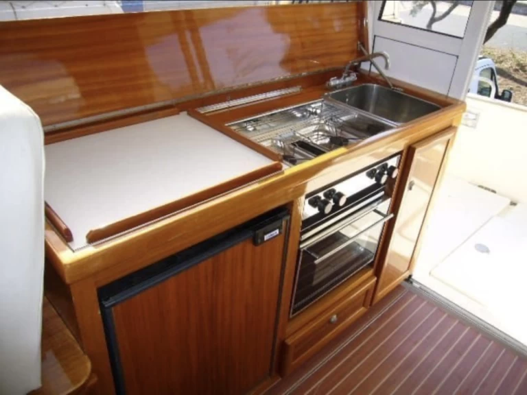 Motorboat rental in Larmor-Plage - ACM 31 élite 