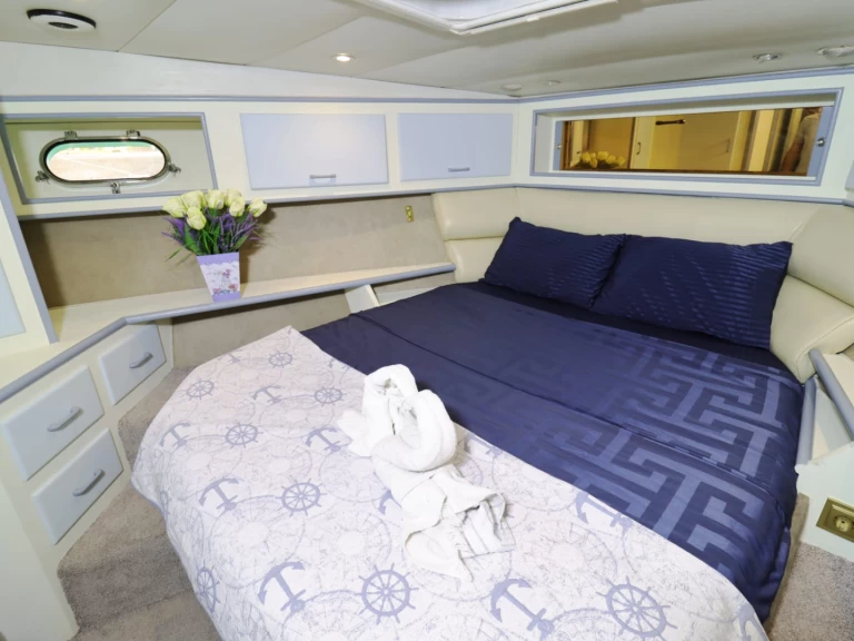 Boat rental Fairline Targa 64 in Antalya (City) on Samboat